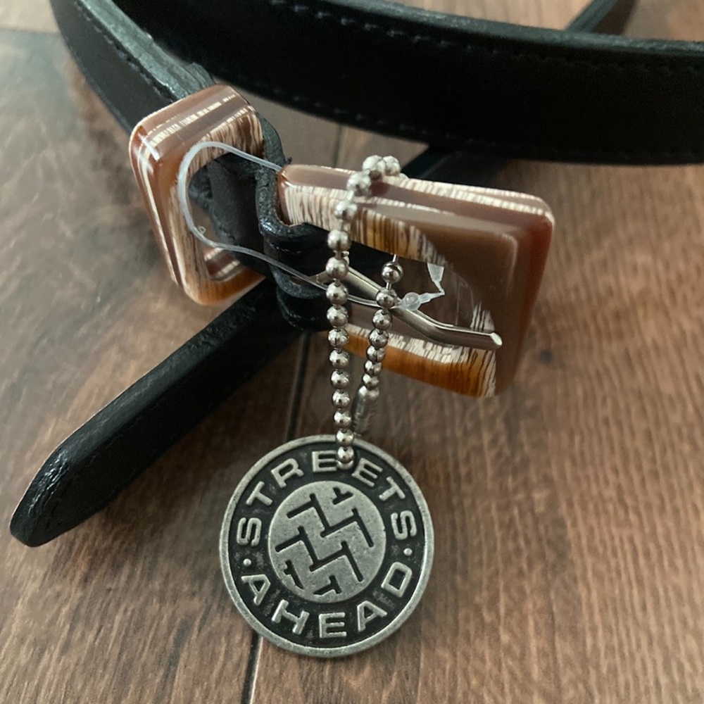 Streets Ahead leather belt NWOT